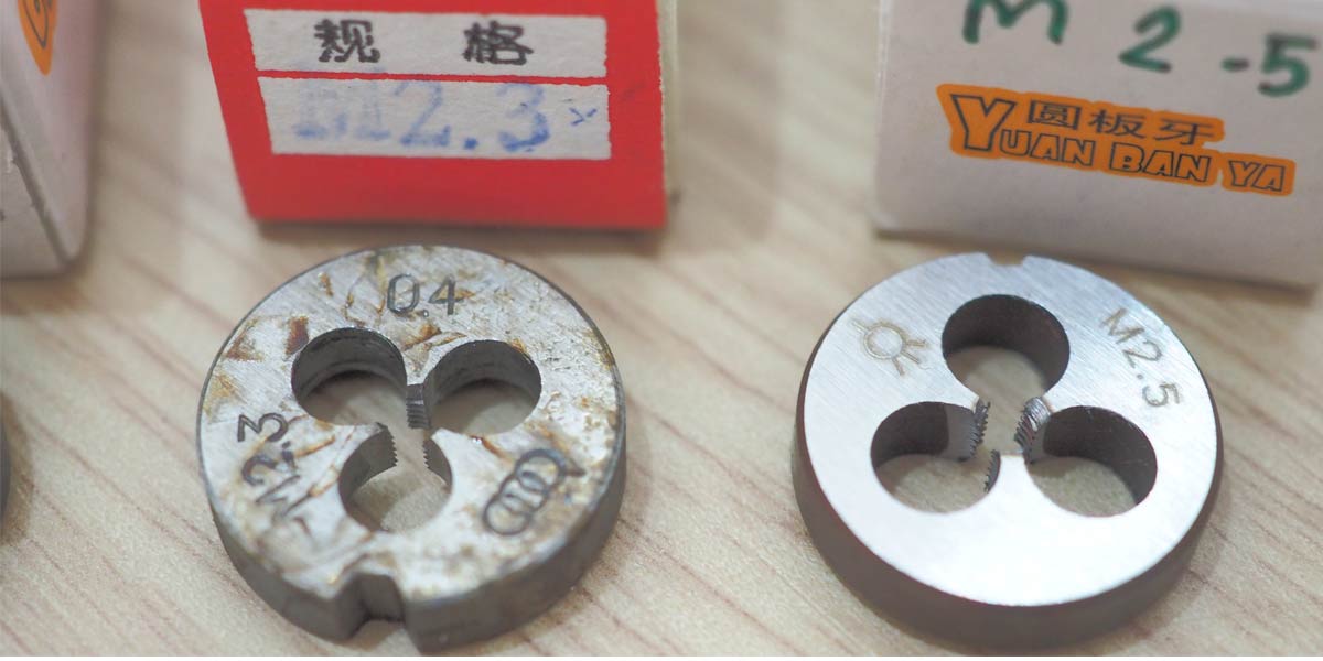 ดาย ,มินิสกรูเกลียว ,ดายมือ ,เครื่องมือดาย ,ดายเกลียว ,มินิดาย ,thread die,manual dies,manual die,threading die 725