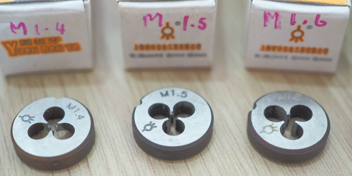 ดาย ,มินิสกรูเกลียว ,ดายมือ ,เครื่องมือดาย ,ดายเกลียว ,มินิดาย ,thread die,manual dies,manual die,threading die 7