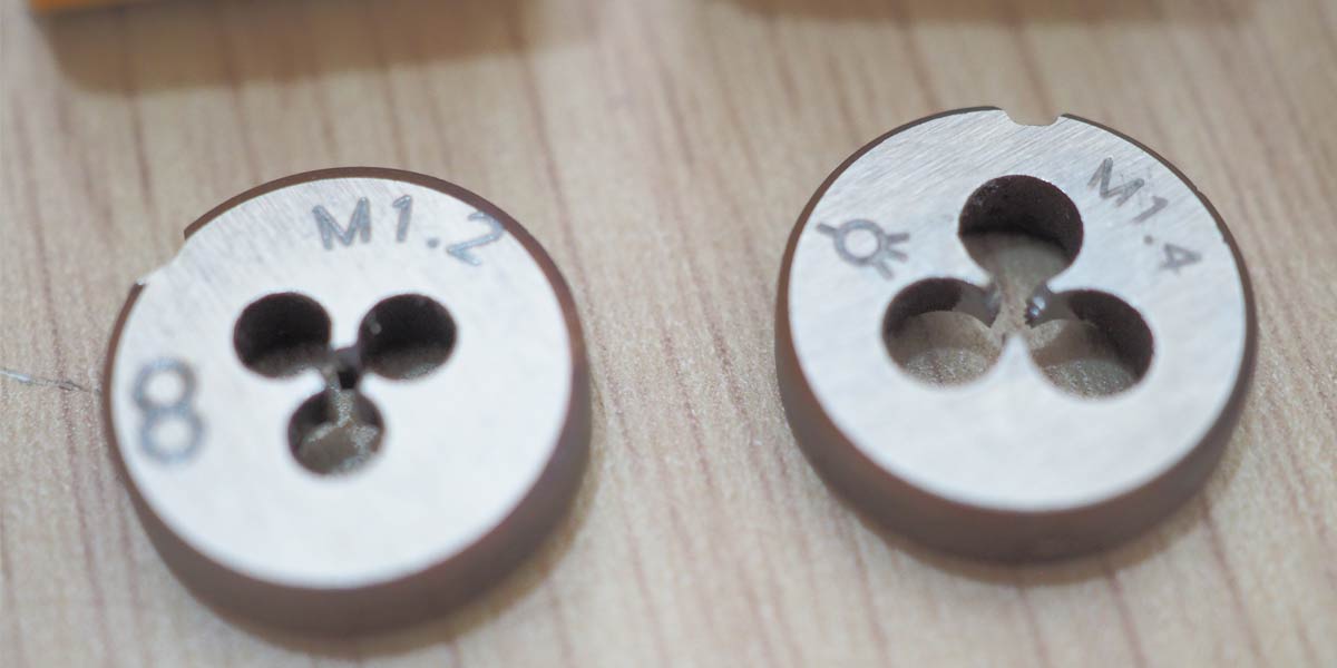 ดาย ,มินิสกรูเกลียว ,ดายมือ ,เครื่องมือดาย ,ดายเกลียว ,มินิดาย ,thread die,manual dies,manual die,threading die 71