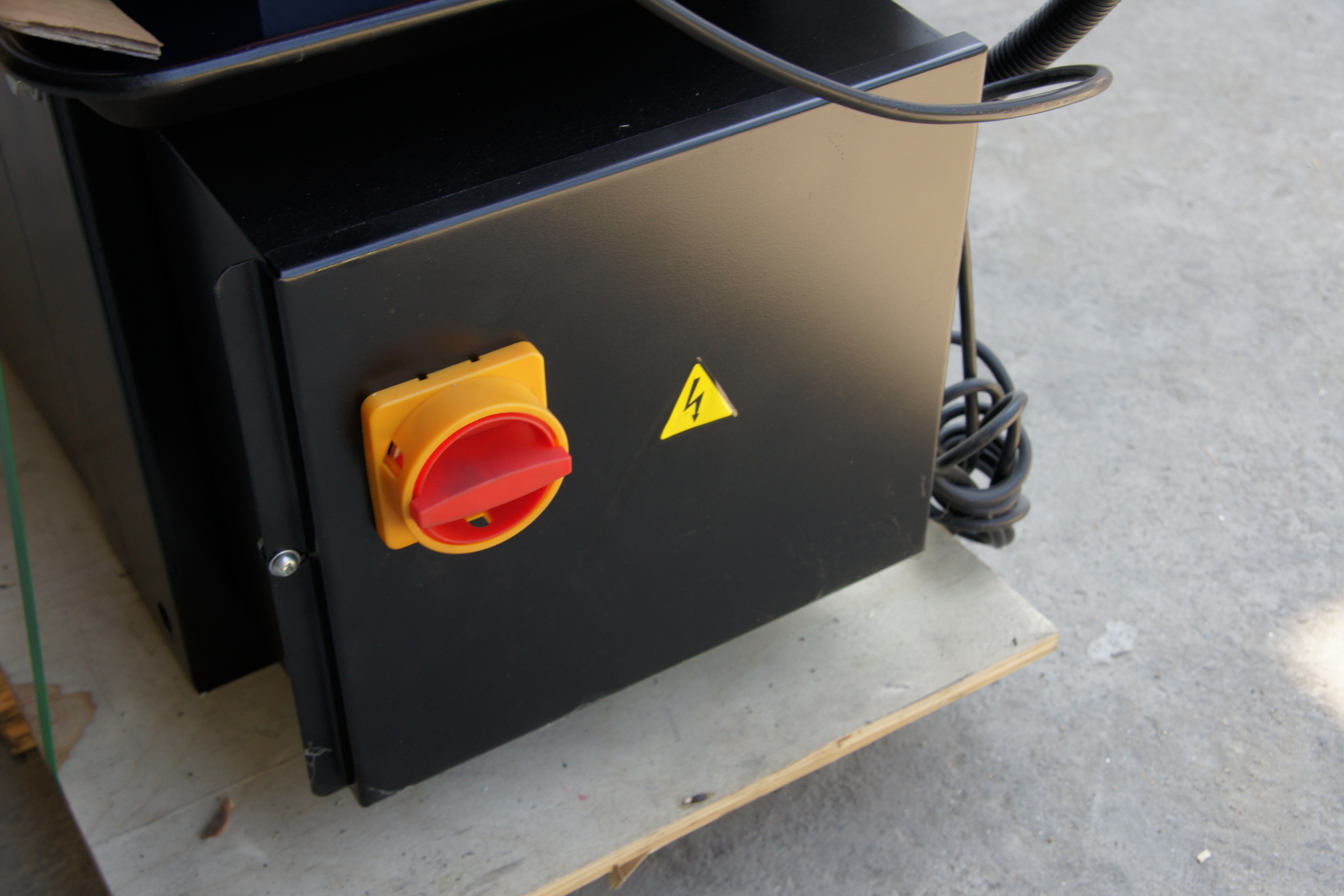 เลื่อยสายพาน ขนาด7นิ้ว Electric Metal Cutting Band Saw MT70-01(G5018WA)