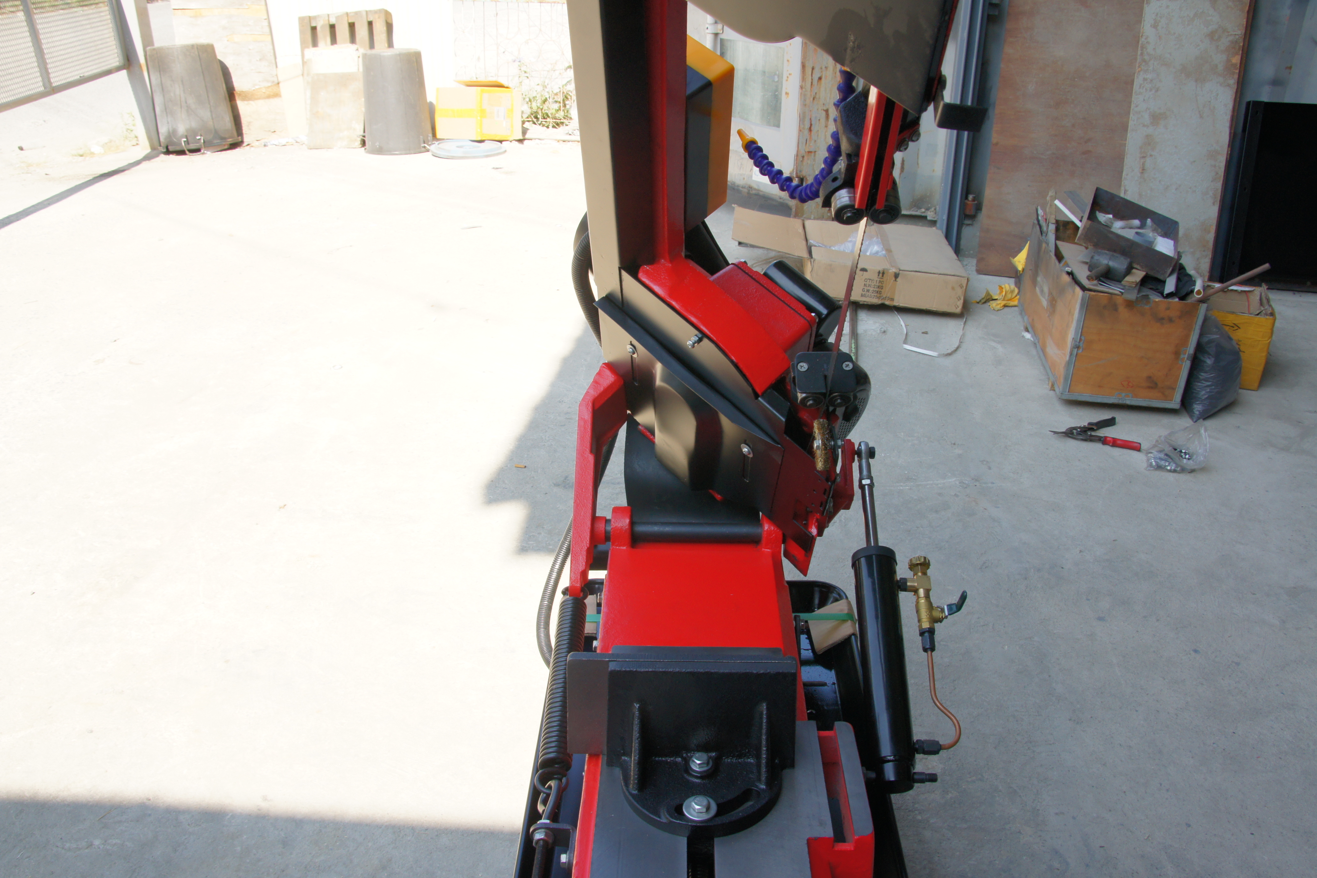 เลื่อยสายพาน ขนาด7นิ้ว Electric Metal Cutting Band Saw MT70-01(G5018WA)
